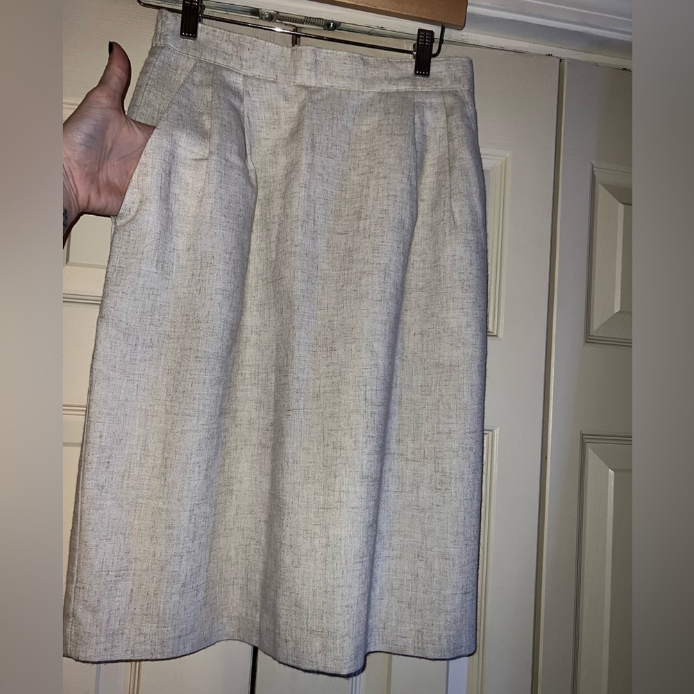 Skirt - Picture 4 of 5